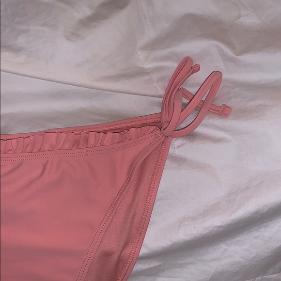 bikini bottoms - Picture 2 of 2